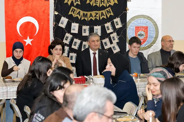 Adana Valisi Mustafa Yavuz ve eşi S&uuml;reyya Yavuz, Adana Fen