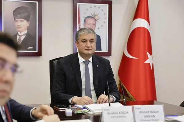 Adana Valisi Mustafa Yavuz&rsquo;un başkanlığında; Vali Yardımcısı İbrahim K&uuml;&ccedil;&uuml;k, İl