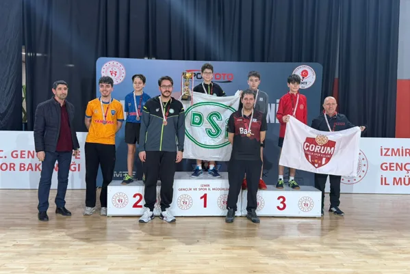 Yalova Belediye Spor Kul&uuml;b&uuml; sporcusu&nbsp;Berk Turan, turnuvayı &uuml;&ccedil;&uuml;nc&uuml; sırada tamamlayarak