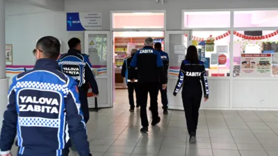 Yalova Belediyesi Zabıta M&uuml;d&uuml;rl&uuml;ğ&uuml; ekipleri, kent genelindeki okul kantinlerinde &ouml;ğrencilerin