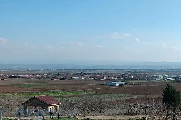 Yenişehir &Ccedil;evre Platformu&nbsp;S&ouml;zc&uuml;s&uuml; &nbsp;Erdem,&nbsp;Yenişehir Ovası&nbsp;sınırları i&ccedil;erisinde yer alan Karacaali Mahallesi&rsquo;nde