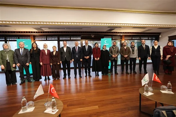 Yeşilay Genel Başkanı Do&ccedil;. Dr. Mehmet Din&ccedil;, &ldquo;D&uuml;nya &ccedil;apında her