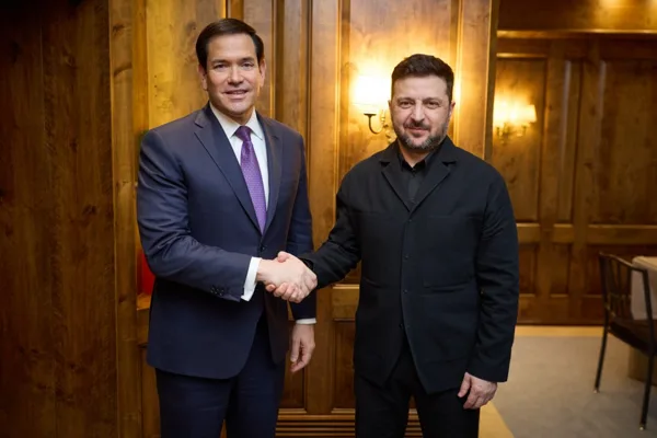 Ukrayna Devlet Başkanı Zelenski, ABD Dışişleri Bakanı Marco Rubio ile