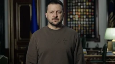 Ukrayna Devlet Başkanı Volodimir Zelenski, Rus saldırılarına karşı savunma sağlamak