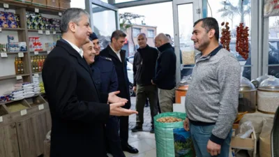 Adana Valisi Mustafa Yavuz, Y&uuml;reğir il&ccedil;esinde faaliyet g&ouml;steren esnaf ve
