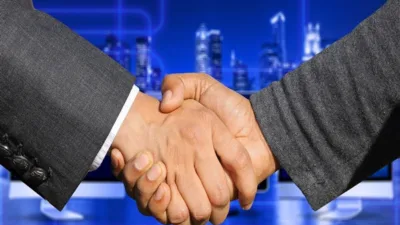 Kamuyu Aydınlatma Platformuna (KAP) yapılan açıklamada, ”15 Ağustos 2018 tarihli