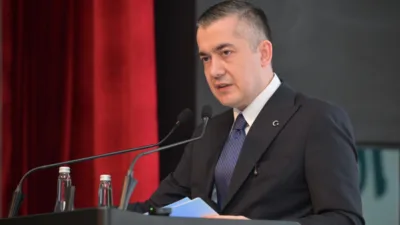 Nazım Hikmet Kültür Merkezi Davet Salonu’nda gerçekleştirilen programa Esenyurt Kaymakamı