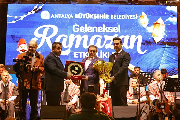 Şanlıurfalılar Gecesi programına Antalya B&uuml;y&uuml;kşehir Belediyesi Başkan Vekili&nbsp;Hasan Akkoyun, Şanlıurfa