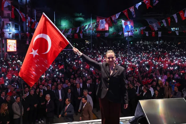 Gazi Mustafa Kemal Atatürk’ün şehre gelişinin 96’ncı yıldönümü Antalya Büyükşehir