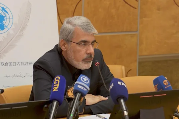 CCTV’nin haberine göre; İran’ın BM Büyükelçisi Ali Bahreyni, Cenevre’de gazetecilere
