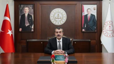Milli Eğitim Bakanı Tekin, Karaman Valiliğini ziyaret ederek Vali Hayrettin
