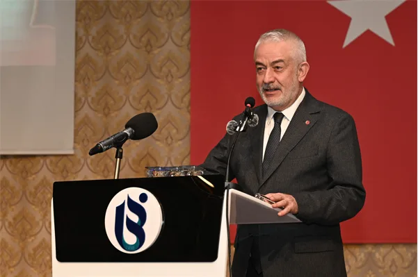 Isparta Uygulamalı Bilimler Üniversitesi tarafından “Gençlerle İftar Sofrası” programı düzenlendi.