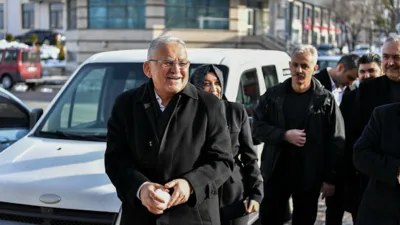 Kayseri B&uuml;y&uuml;kşehir Belediye Başkanı B&uuml;y&uuml;kkılı&ccedil;, Ramazan-ı Şerif kapsamında Hacılar il&ccedil;esini