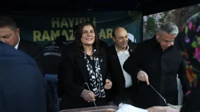 Aydın B&uuml;y&uuml;kşehir Belediyesi tarafından organize edilen iftar programları, bug&uuml;n il