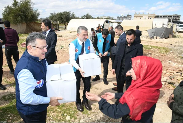 Trabzon Büyükşehir Belediyesi, Ramazan boyunca Halep’in Eşrefiye Mahallesi’nde yüzlerce savaş