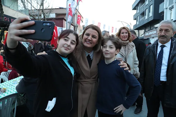 İzmit Belediyesi tarafından organize edilen toplu iftar programı, Alikahya Atat&uuml;rk