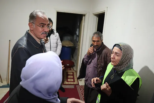 Eyy&uuml;biye Belediye Başkanı Kuş, Ramazan ayı faaliyetleri kapsamında il&ccedil;edeki dezavantajlı