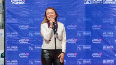 Konak Belediye Başkanı Mutlu, El Emeği Kermesi’ne katıldı. Konak Belediye