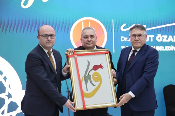 Programda davetlilere hitap eden Keçiören Belediye Başkanı Dr. Mesut Özarslan,