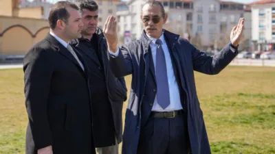 Programın ilk durağı olan Yunus Emre K&uuml;lt&uuml;r Merkezi&rsquo;nde devam eden