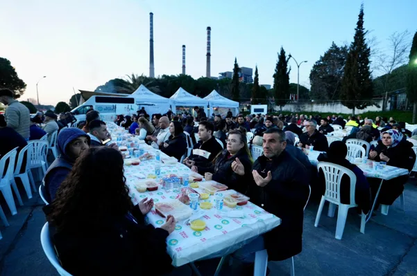 Manisa Büyükşehir Belediyesi, Soma’da termik santrali işçilerine yönelik iftar programı