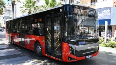 Manisa Büyükşehir Belediyesi, toplu taşımayı kullanan vatandaşlar için biniş ücretlerinde