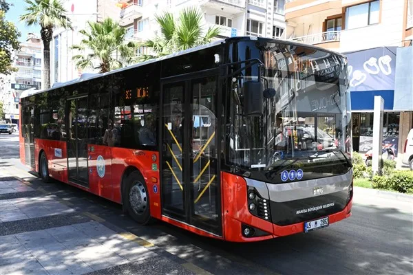 Manisa Büyükşehir Belediyesi, toplu taşımayı kullanan vatandaşlar için biniş ücretlerinde