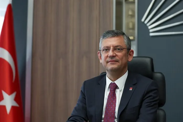 Cumhuriyet Halk Partisi (CHP) Genel Başkanı Özgür Özel, 7 Mart