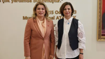 CHP Kadın Kolları Genel Başkanı Asu Kaya, Eskişehir Büyükşehir Belediye