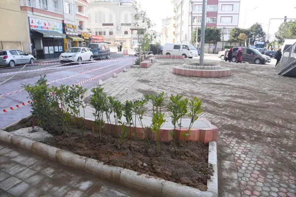 Proje kapsamında yürütülen altyapı ve üstyapı çalışmalarının ardından, peyzaj düzenlemeleri