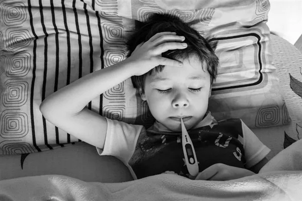 Normal vücut ısısının 36–37,8 derece arasında seyrettiğini belirten Dr. Bulut,