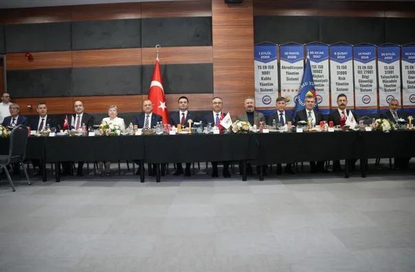 &Ccedil;orlu Ticaret ve Sanayi Odası tarafından d&uuml;zenlenen geleneksel iftar programı,