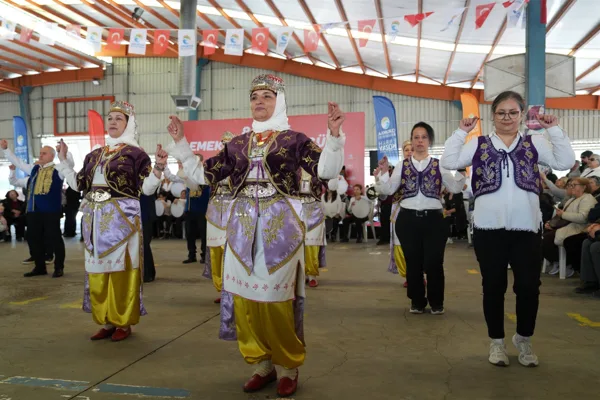 Toros Mahallesi Kapalı Semt Pazarı’nda gerçekleştirilen etkinlikte çok sayıda vatandaş