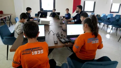 &Ccedil;ukurova Belediyesi b&uuml;nyesinde faaliyet g&ouml;steren &Ccedil;ukurova Tech merkezinde ger&ccedil;ekleştirilen Şubat