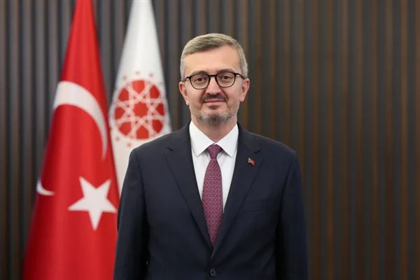 Cumhurbaşkanlığı İletişim Başkanı Duran, A Haber Programlar Müdürü Emine Kavasoğlu