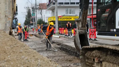 D&uuml;zce&rsquo;de i&ccedil;me suyu şebekesi baştan sona yenileniyor.&nbsp;D&uuml;zce Belediyesi taradından 45