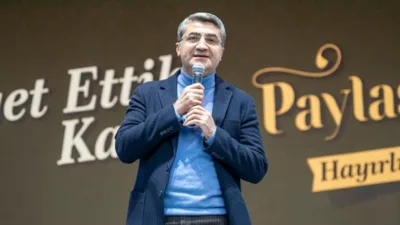 Ekmen, Mersin&rsquo;in birliğini ve &ccedil;eşitliliğini vurgulayarak, programı d&uuml;zenleyen Mersin B&uuml;y&uuml;kşehir