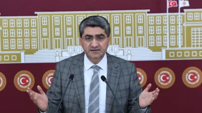 DEVA Partisi Genel Başkan Yardımcısı ve Mersin Milletvekili Ekmen, Mersin’de