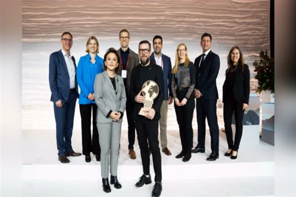 Dünyanın birçok ülkesinden filantropistleri, etki yatırımcılarını ve sosyal girişimcileri bir