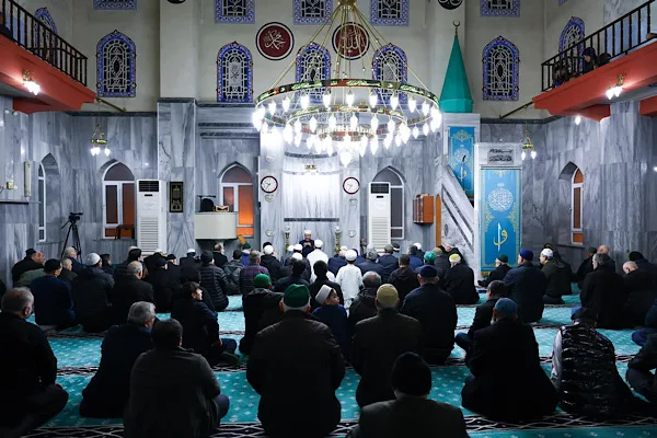 Osmanlı Sarayı’ndaki Enderun Mektebi’nden gelen bir gelenek olan Enderun Usulü