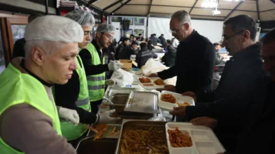 Eyyübiye Belediyesi, ramazan ayı boyunca Yenice ve Haleplibahçe’de kurduğu ramazan