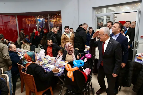 Ordu B&uuml;y&uuml;kşehir Belediyesi tarafından d&uuml;zenlenen &ldquo;Aynı Sofrada Buluşuyoruz&rdquo; iftar programlarının