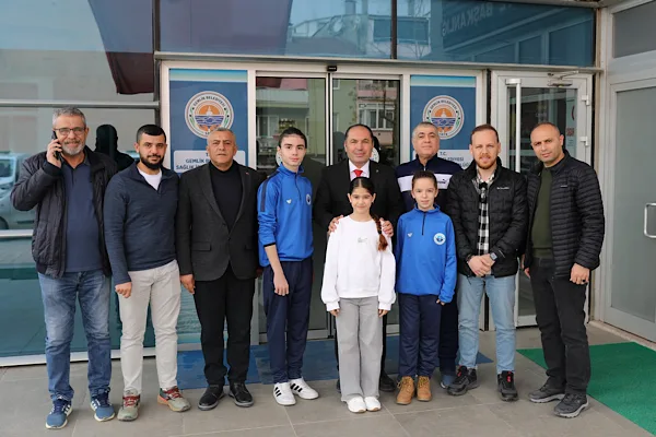 Gemlik Belediyespor, ulusal ve uluslararası müsabakalarda Türkiye’yi temsil etmeye devam