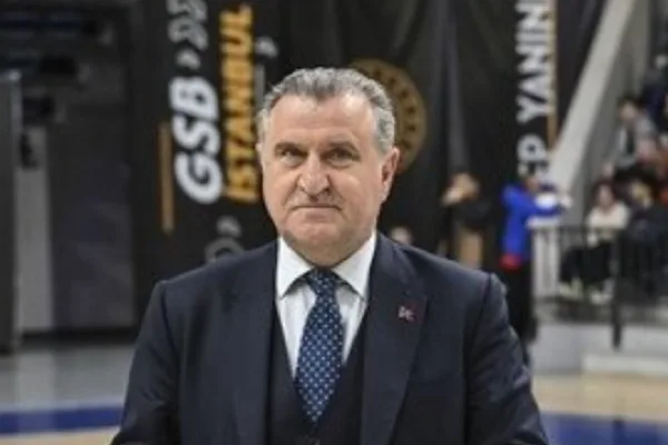 Gençlik ve Spor Bakanı Bak, İngiltere’de Uluslararası Demokratlar Birliği’nin düzenlediği