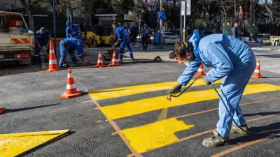İzmir Büyükşehir Belediyesi Ulaşım Dairesi Başkanlığı ekipleri, kent merkezindeki trafik
