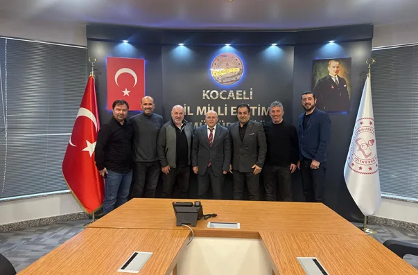 İzmit Belediyesi Gençlik ve Spor Hizmetleri Müdürü Mithat Ağa, Spor