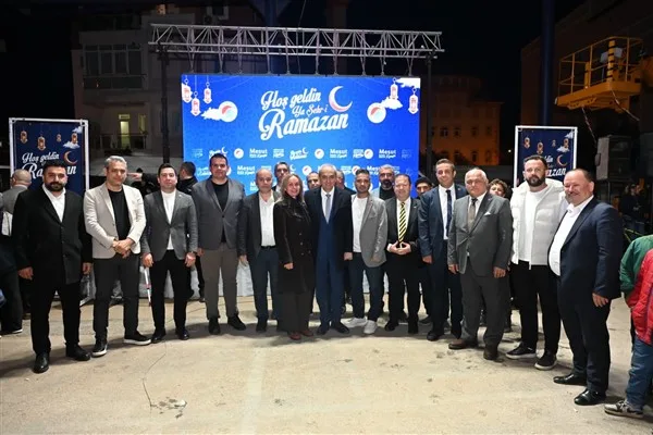 İftar yemeğinde konuşan Kepez Belediye Başkanı Mesut Kocagöz, mahallede yapımı