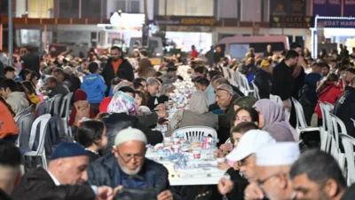 Sütçüler Mahallesi pazar alanında Gazi, Habibler, Hüsnü Karakaş ve Sütçüler