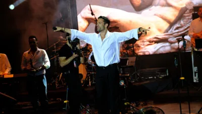 Geçtiğimiz yaz Harbiye’de verdiği ilk konserle Türkiye’yi büyüleyen Konstantinos Argiros,