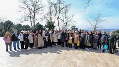 K&uuml;&ccedil;&uuml;k&ccedil;ekmece Belediyesi Sosyal Destek Hizmetleri M&uuml;d&uuml;rl&uuml;ğ&uuml; koordinesinde y&uuml;r&uuml;t&uuml;len k&uuml;lt&uuml;r gezileri